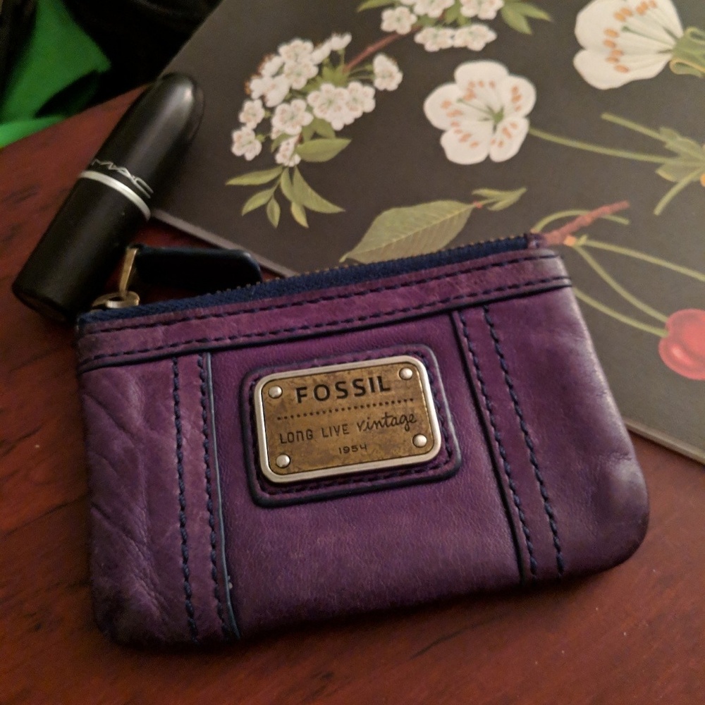 Purple vintage fossil wallet